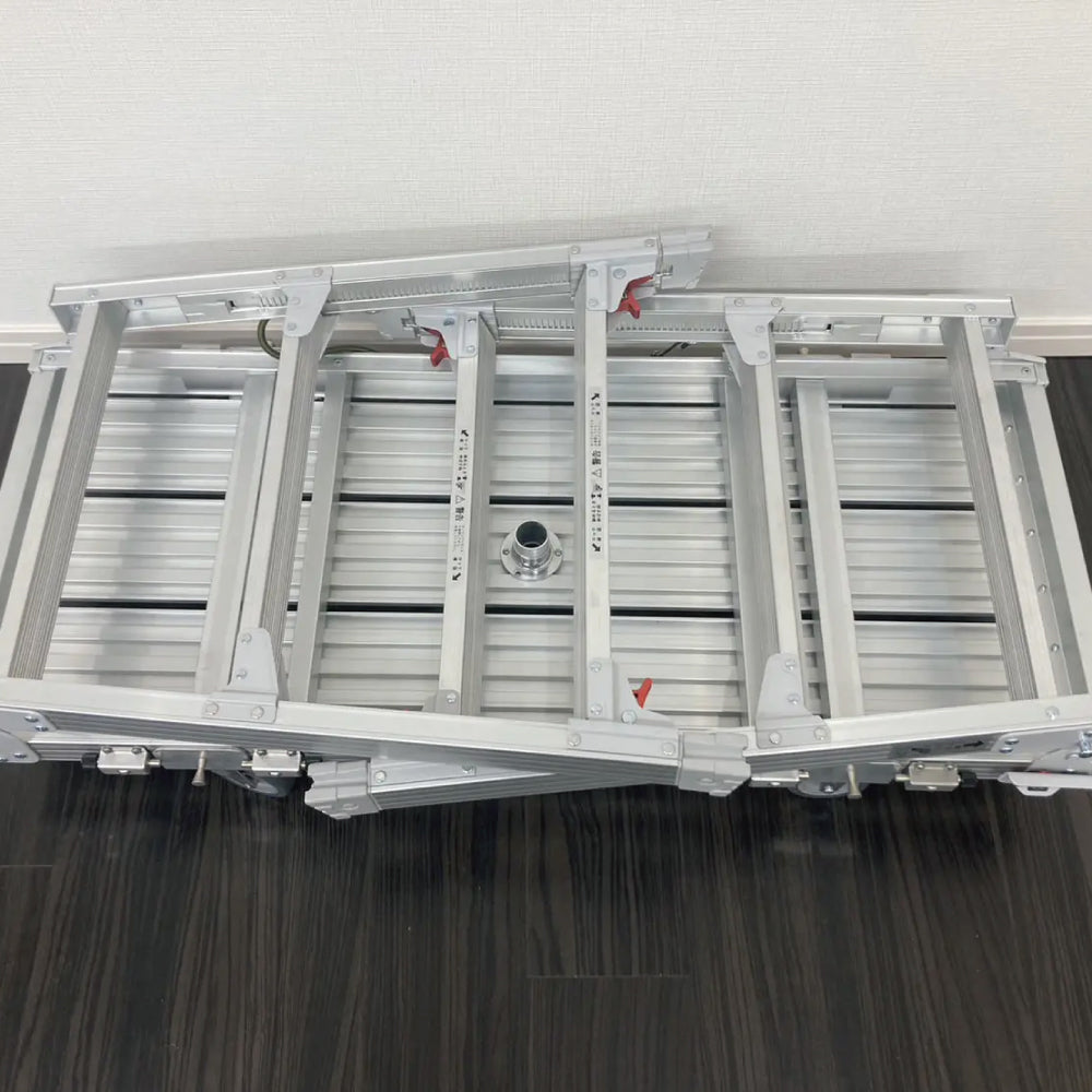 B&Bプランニング 作業台兼用台車 キャタグルマ 【立ち馬, テーブル, 工事現場, 車の洗車, オオコウ電設】