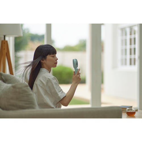 RHYTHM ハンディファン Silky Wind Mobile 3.2【首掛け・持つ・卓上の3Way USB充電式】