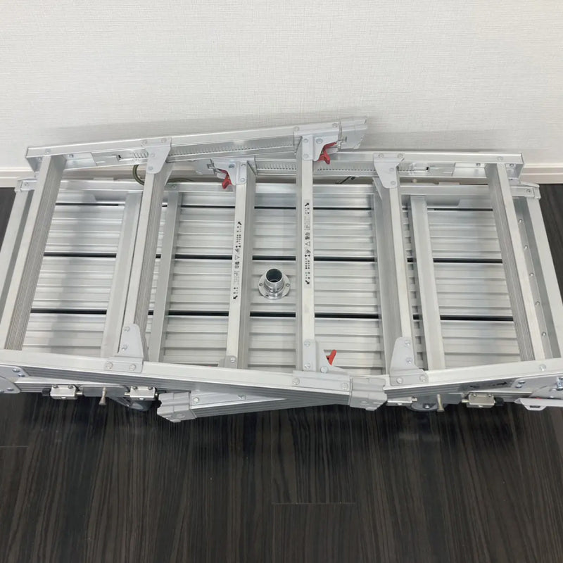 作業台兼用台車 キャタグルマ⑤